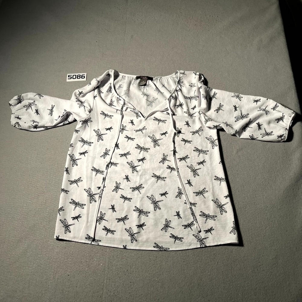 Olivia & Martin Blouse Top Womens Medium White Black Allover Print Dragon Fly